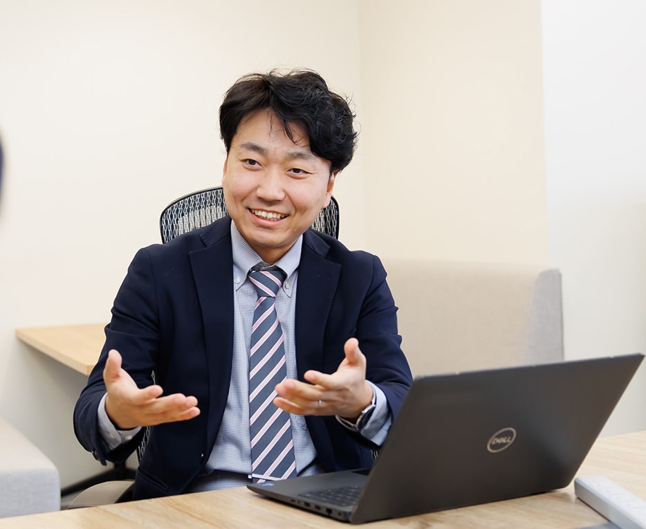 ㈱ブレーンナレッジシステムズ 関西支部 SEサービス部 グループマネージャ 姜 景豪さん